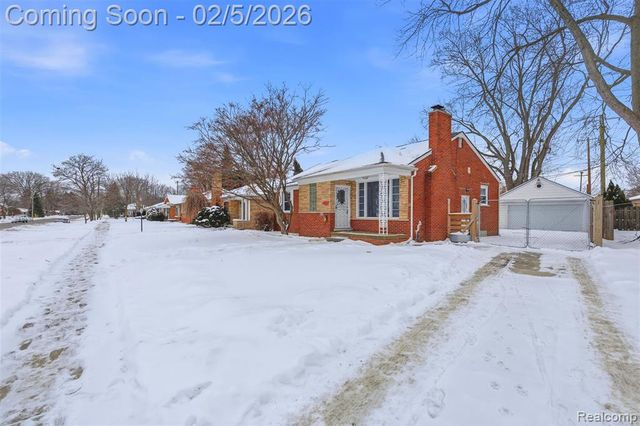 25569 W Chicago, Redford, MI 48239