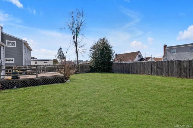 120 W 19th Street, Deer Park, NY 11729