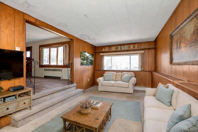 120 W 19th Street, Deer Park, NY 11729