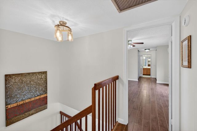 9101 SW 19th Place A, Davie, FL 33324