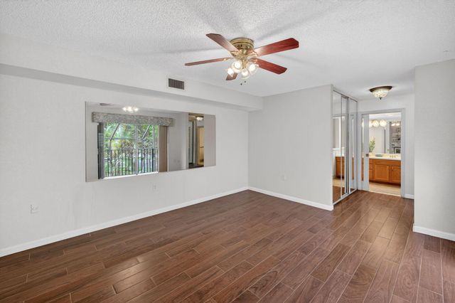 9101 SW 19th Place A, Davie, FL 33324