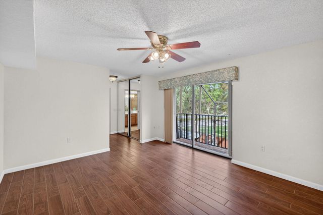 9101 SW 19th Place A, Davie, FL 33324