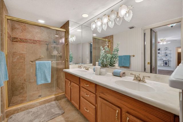 9101 SW 19th Place A, Davie, FL 33324