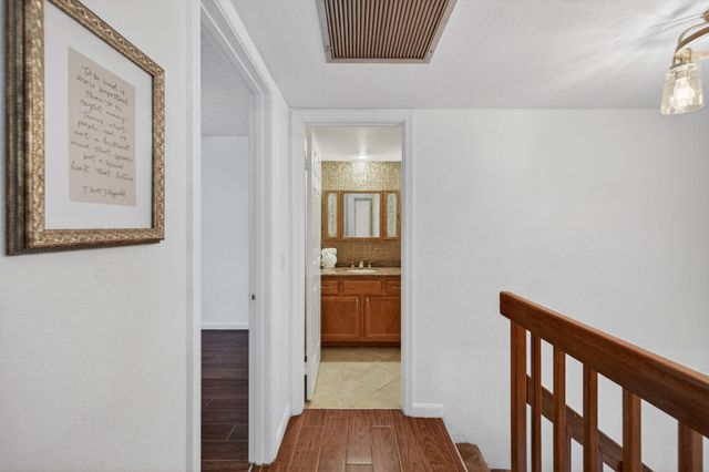 9101 SW 19th Place A, Davie, FL 33324