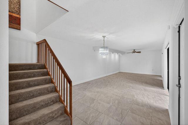 9101 SW 19th Place A, Davie, FL 33324