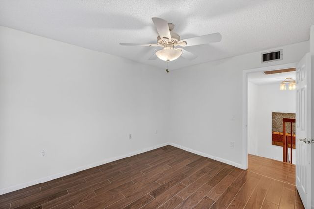 9101 SW 19th Place A, Davie, FL 33324