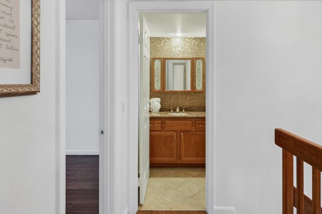 9101 SW 19th Place A, Davie, FL 33324