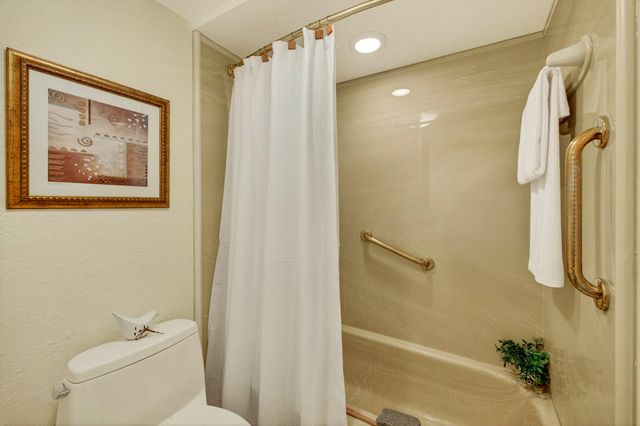 9101 SW 19th Place A, Davie, FL 33324