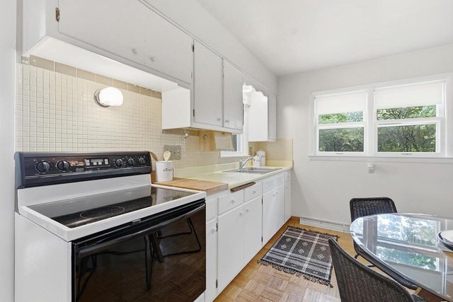 9015 N Iroquois ROAD, Bayside, WI 53217