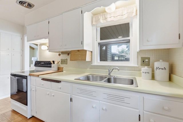9015 N Iroquois ROAD, Bayside, WI 53217