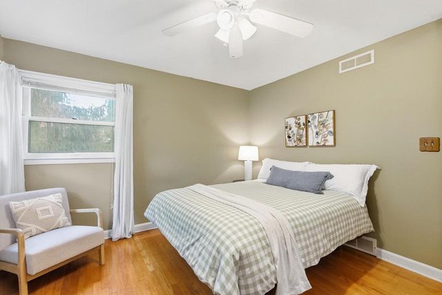 9015 N Iroquois ROAD, Bayside, WI 53217