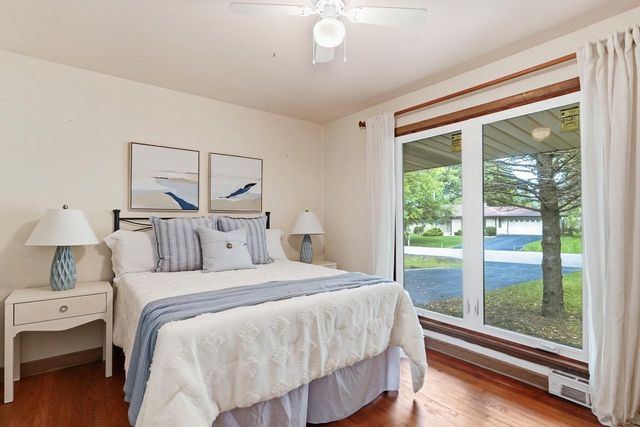 9015 N Iroquois ROAD, Bayside, WI 53217