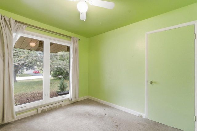 9015 N Iroquois ROAD, Bayside, WI 53217