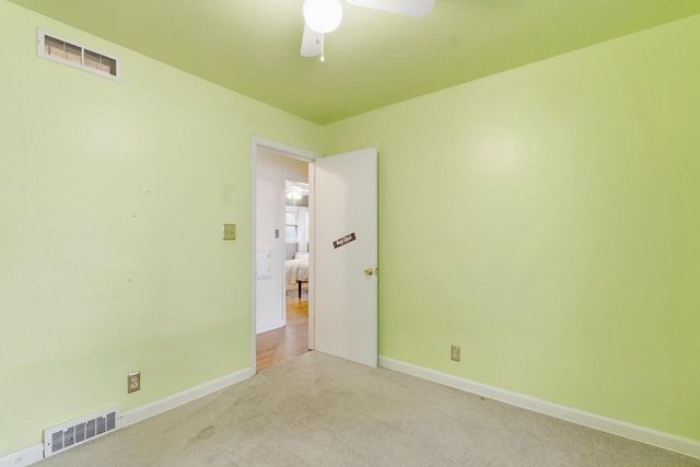9015 N Iroquois ROAD, Bayside, WI 53217