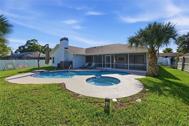 4957 LAKE VALENCIA BOULEVARD E, Palm Harbor, FL 34684