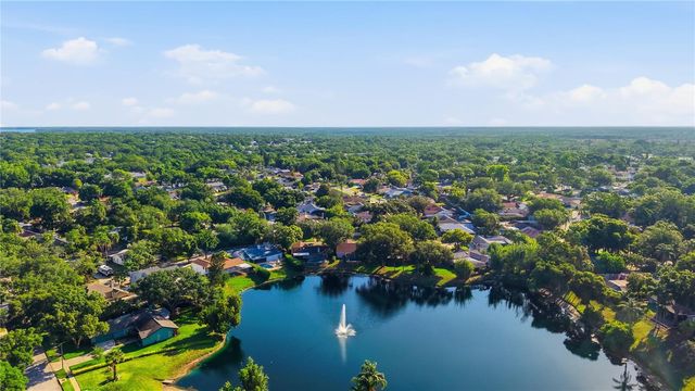 4957 LAKE VALENCIA BOULEVARD E, Palm Harbor, FL 34684