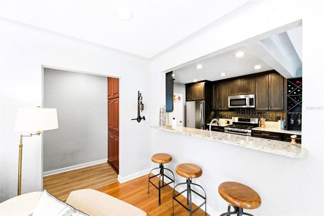 519 27TH AVENUE N, St Petersburg, FL 33704