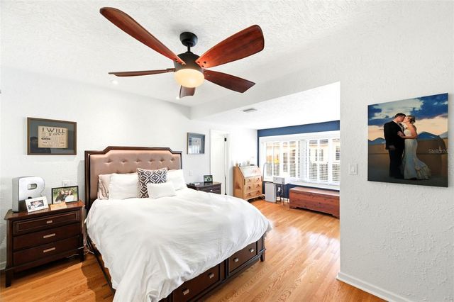 519 27TH AVENUE N, St Petersburg, FL 33704