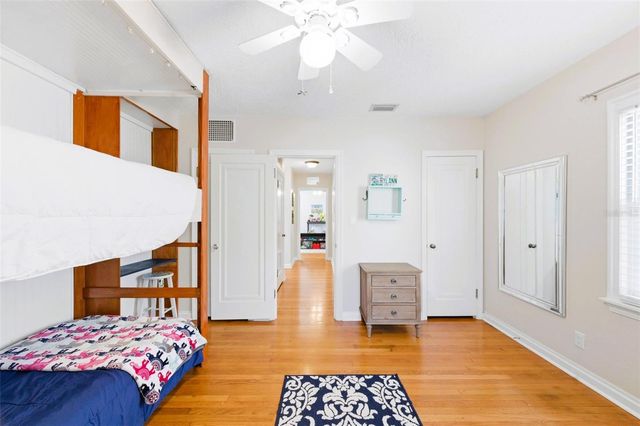 519 27TH AVENUE N, St Petersburg, FL 33704