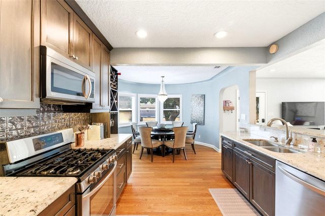 519 27TH AVENUE N, St Petersburg, FL 33704