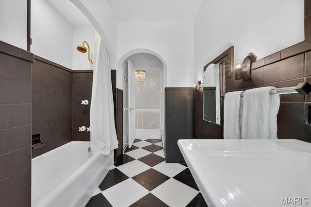 149 Valley Road, Webster Groves, MO 63119