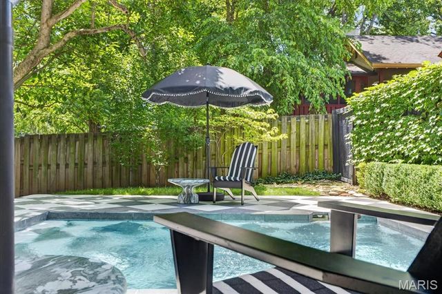 149 Valley Road, Webster Groves, MO 63119