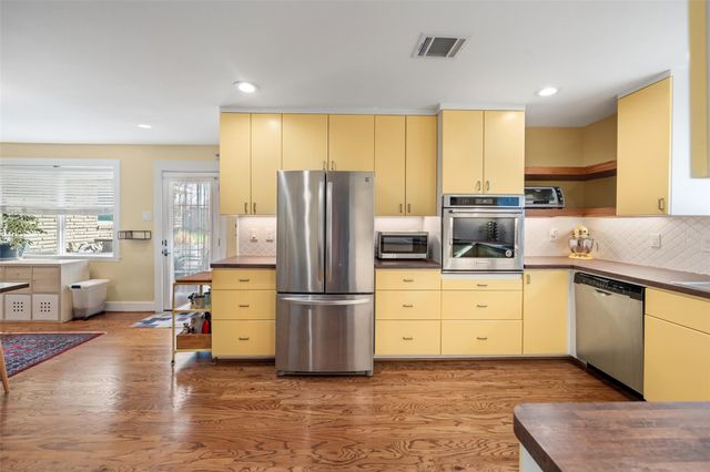 6603 Grovewood Lane, Houston, TX 77008