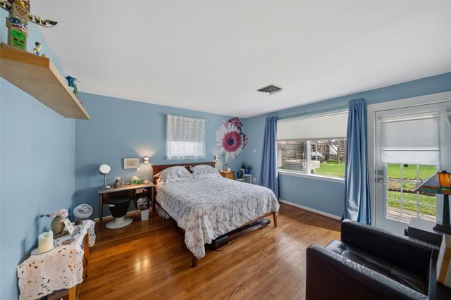 6603 Grovewood Lane, Houston, TX 77008