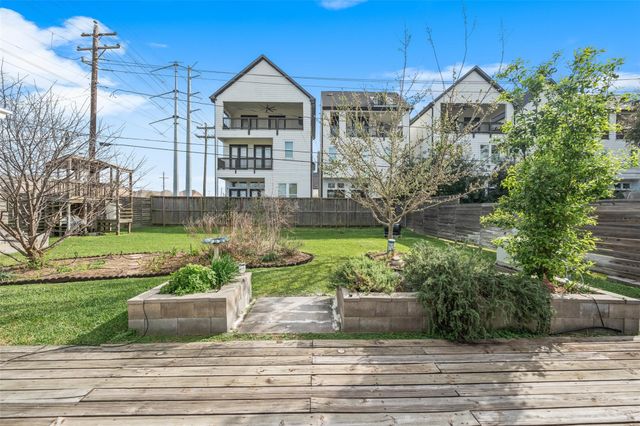 6603 Grovewood Lane, Houston, TX 77008