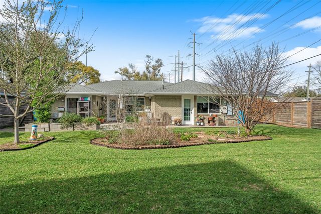 6603 Grovewood Lane, Houston, TX 77008