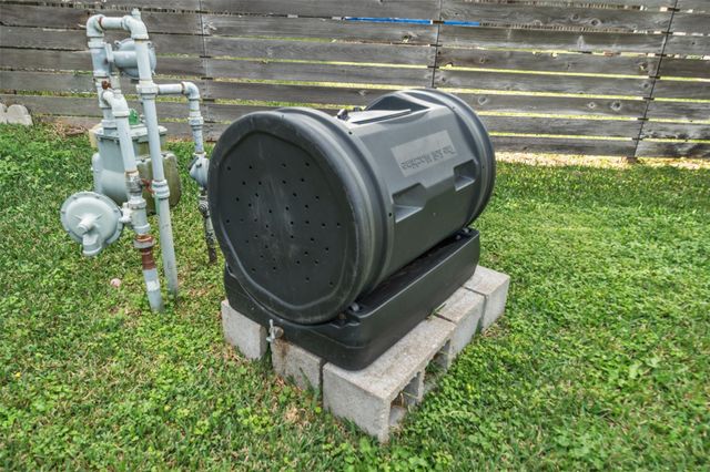 6603 Grovewood Lane, Houston, TX 77008