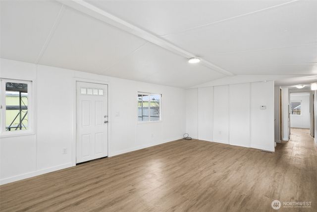 930 Mountain Villa Loop, Enumclaw, WA 98022