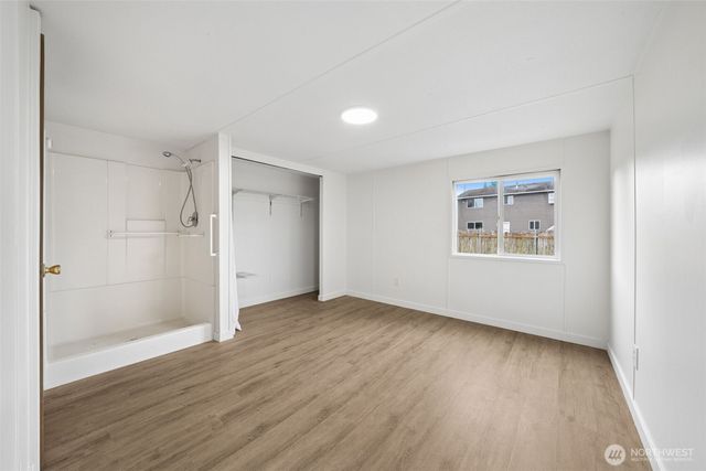 930 Mountain Villa Loop, Enumclaw, WA 98022