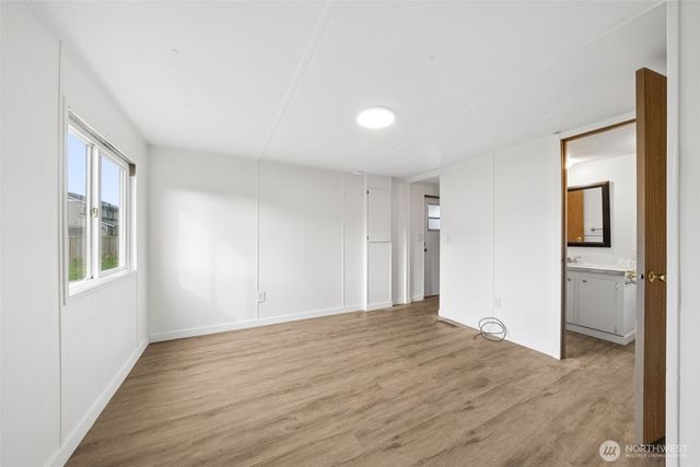 930 Mountain Villa Loop, Enumclaw, WA 98022