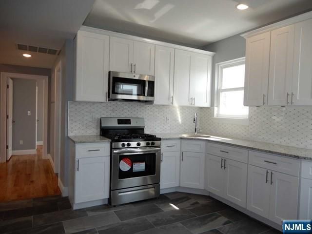 104 Hoyt Street 1st Fl, Kearny, NJ 07032