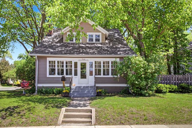926 Grand Avenue, Ames, IA 50010