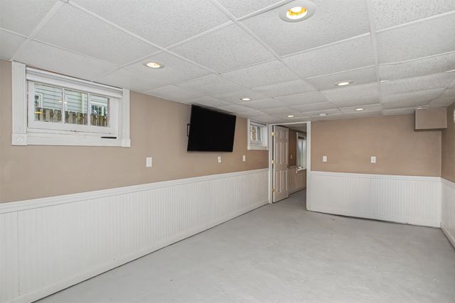 926 Grand Avenue, Ames, IA 50010