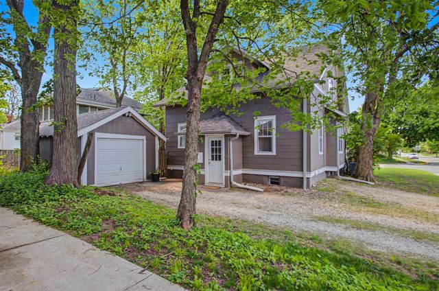 926 Grand Avenue, Ames, IA 50010