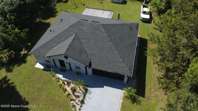 160 Eureka Avenue NE, Palm Bay, FL 32907