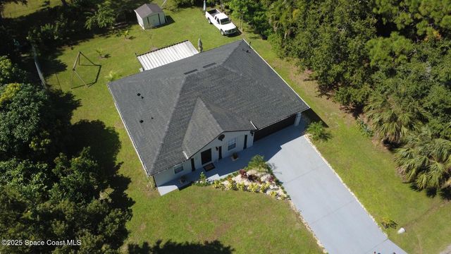 160 Eureka Avenue NE, Palm Bay, FL 32907