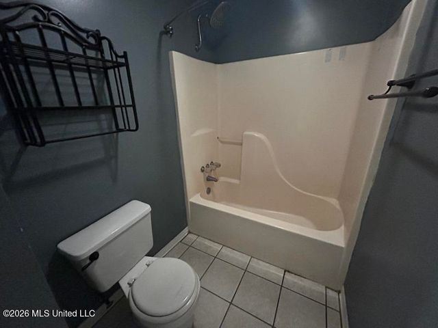 9201 Marina Avenue, Ocean Springs, MS 39564