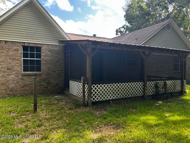 9201 Marina Avenue, Ocean Springs, MS 39564