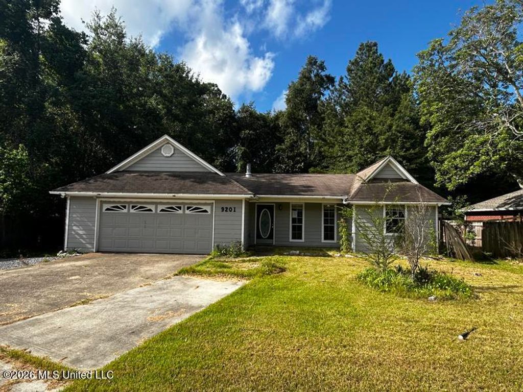 9201 Marina Avenue, Ocean Springs, MS 39564