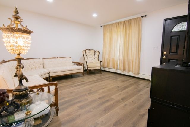 127 Cedar Dr, Andover Twp., NJ 07860