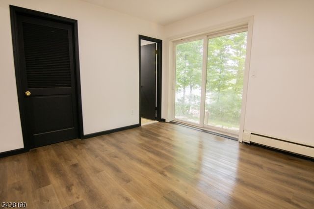 127 Cedar Dr, Andover Twp., NJ 07860