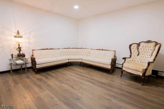 127 Cedar Dr, Andover Twp., NJ 07860