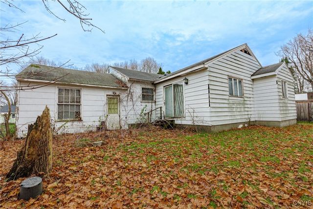 704 Dawes Avenue, Utica, NY 13502