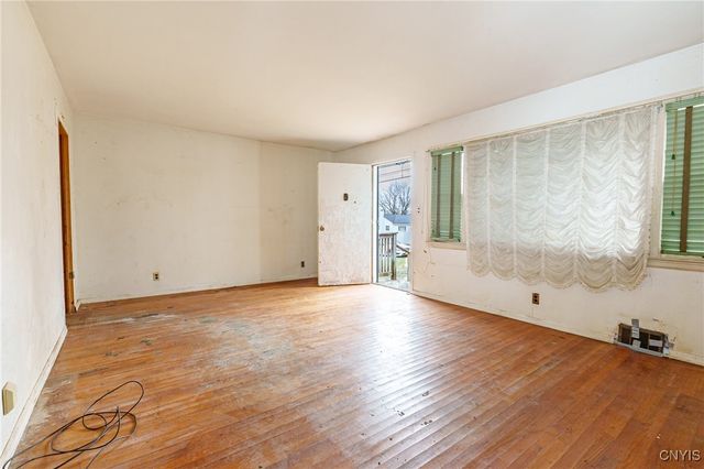 704 Dawes Avenue, Utica, NY 13502