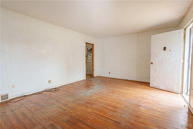 704 Dawes Avenue, Utica, NY 13502