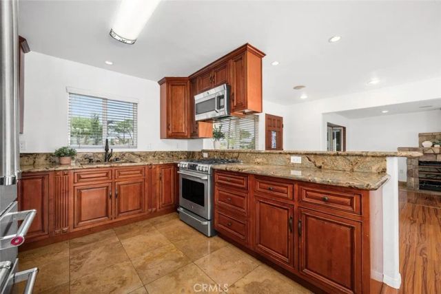 1238 N Studebaker, Long Beach, CA 90815